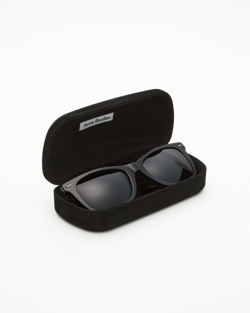 Square Framed Sunglasses