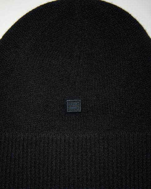 Micro Face Patch Beanie