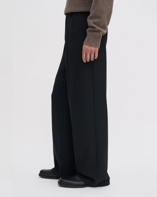 Milo Pleated Trouser