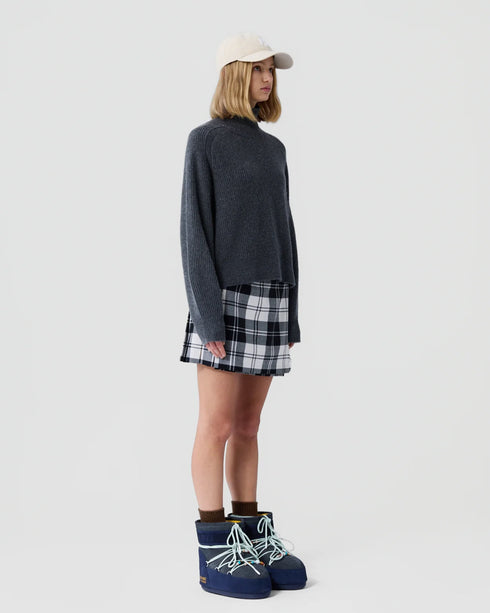 Cropped Rib Turtleneck