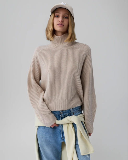 Cropped Rib Turtleneck