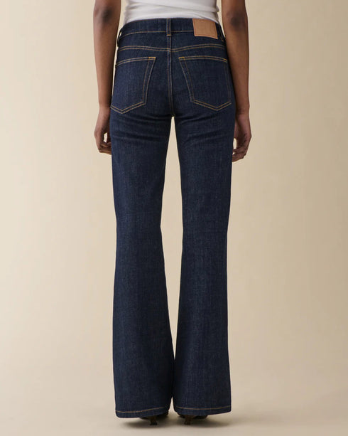 San Babila Jean