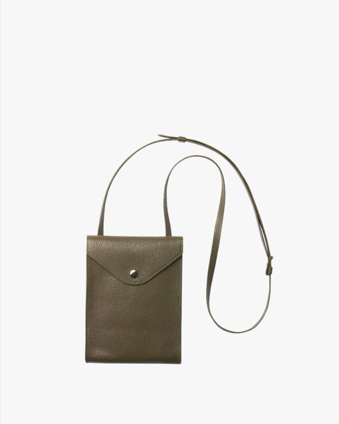 Enveloppe with Strap