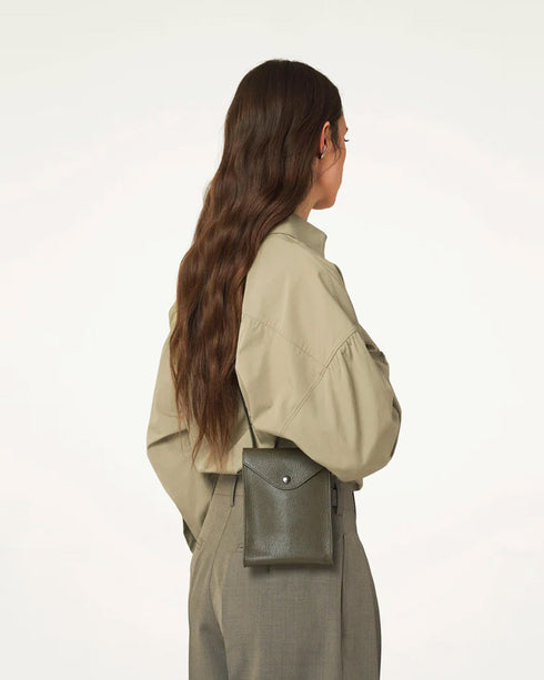 Enveloppe with Strap