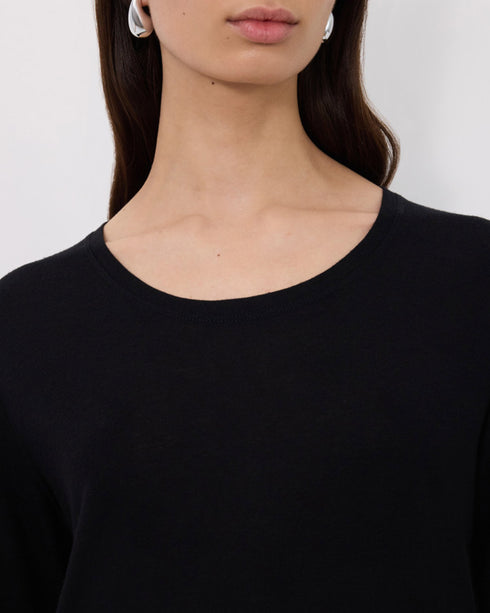 Ava Longsleeve T-Shirt