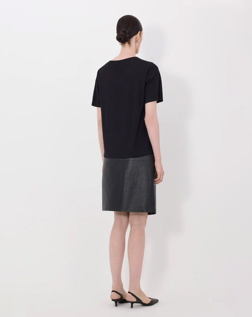 Ezra Classic Fit T-Shirt