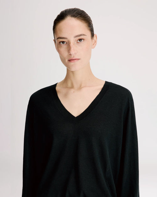 Julio Fine V-Neck Sweater