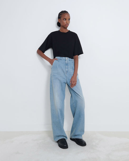 Gupo Cropped T-Shirt