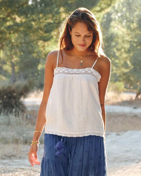 Livie Emb Cami
