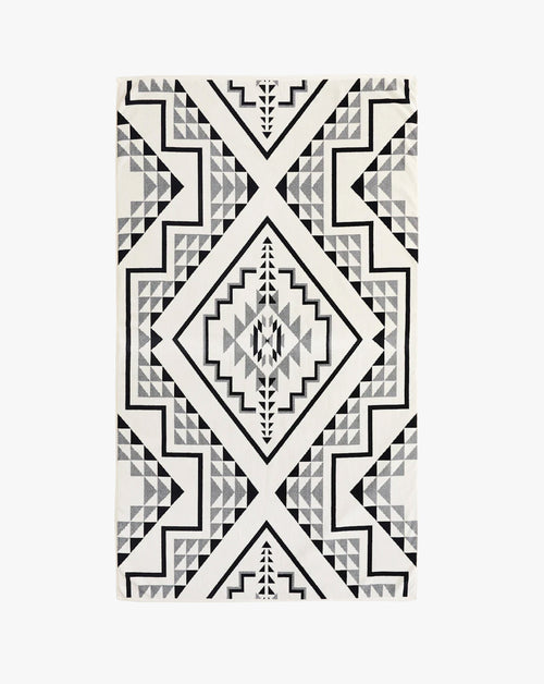 Oversized Jacquard Spa Towel