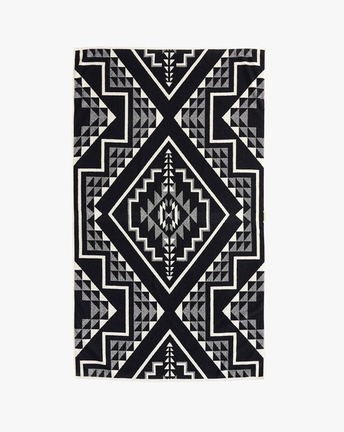 Oversized Jacquard Spa Towel
