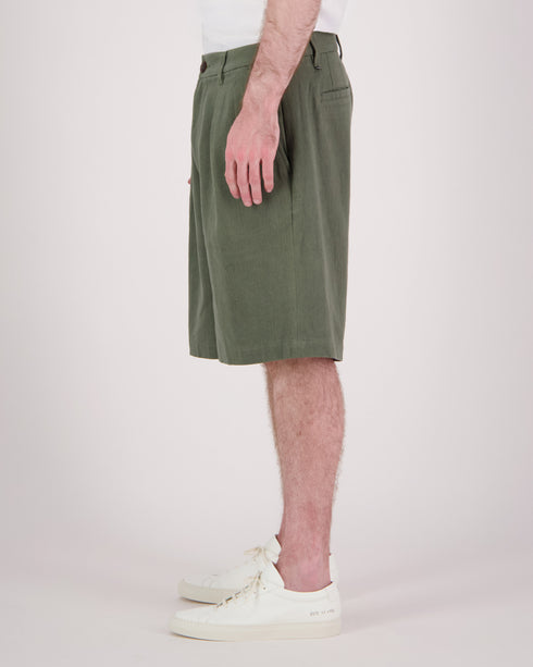 Double Pleated Wide Short