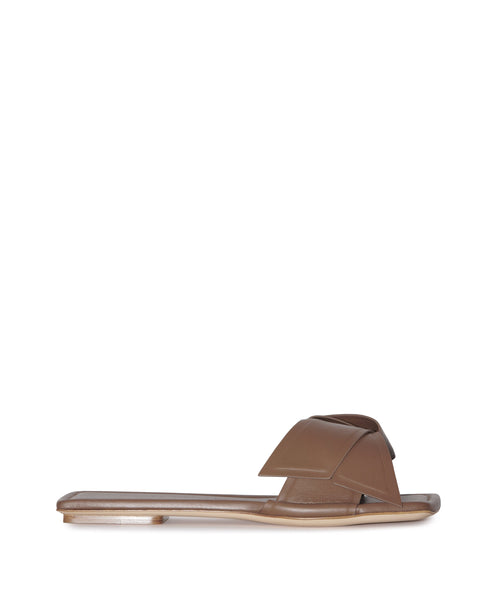 Musubi Sandal